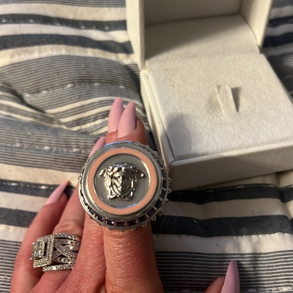 Authentic Versace ring - Picture 2 of 5